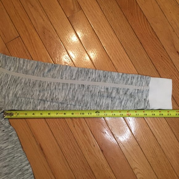 GUESS LONG SLEEVE SHIRT/SWEATSHIRT MENS WHITE AND GREY QUILTED SHOULDERS SIZE L - Picture 8 of 11